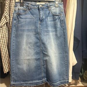 Kenneth Cole Reaction Blue Denim Skirt